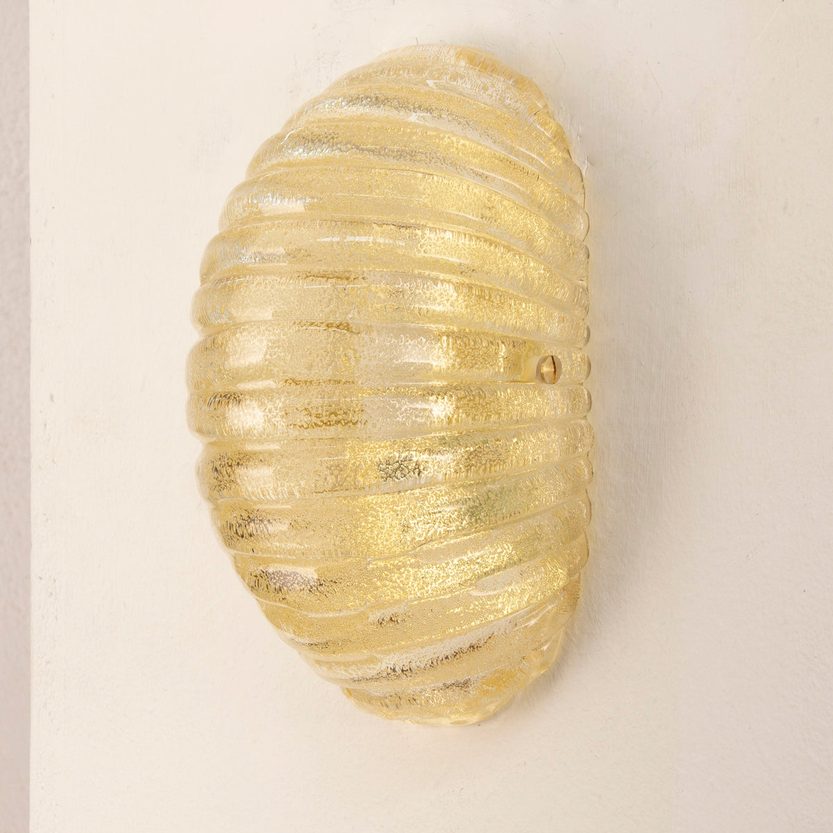 How to Choose Murano Glass Wall Sconces: Size, Height and Style
