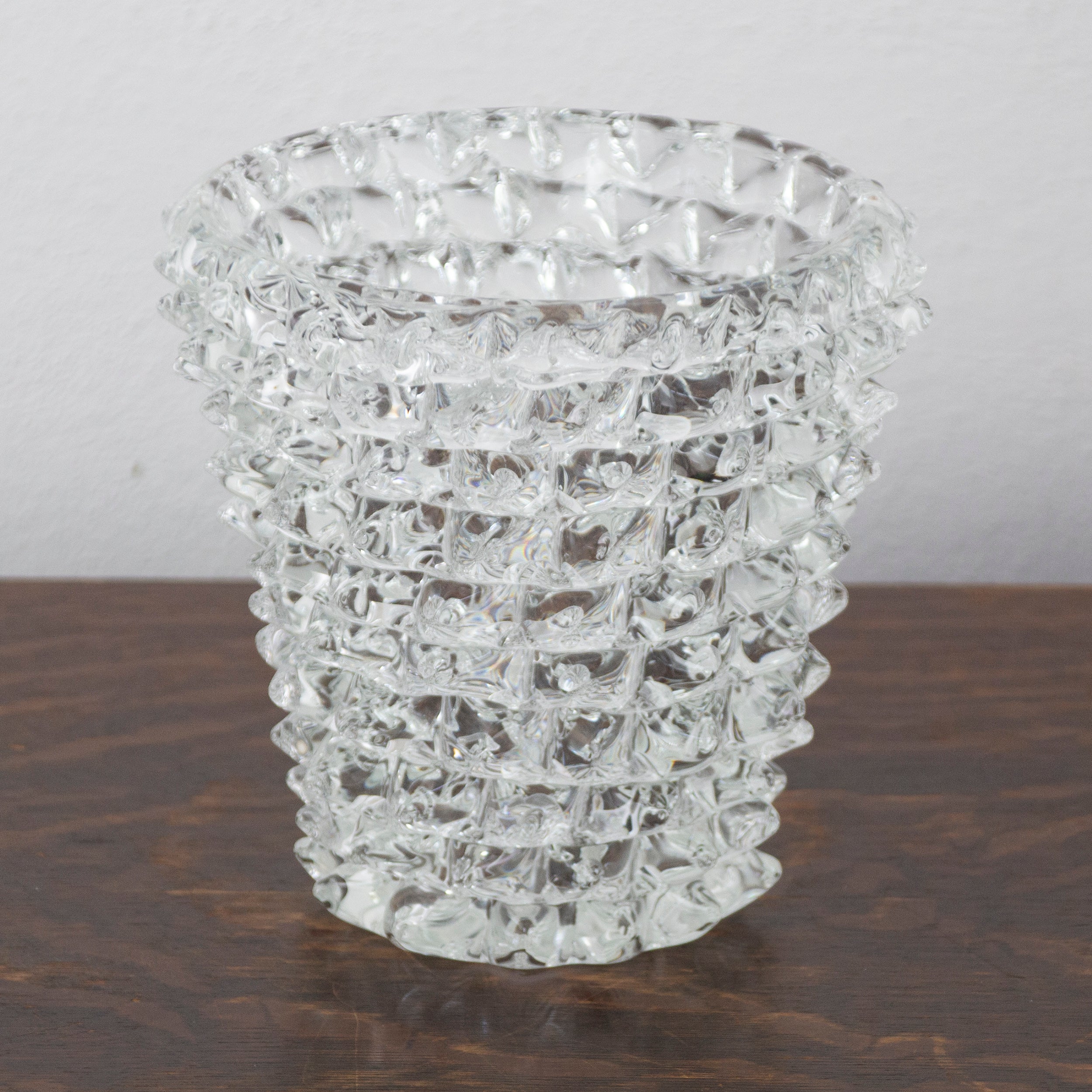 Clear Murano glass Rostrato vase by SoloCoseBelle, made in Italy, with a sleek, modern design and smooth, transparent surface.