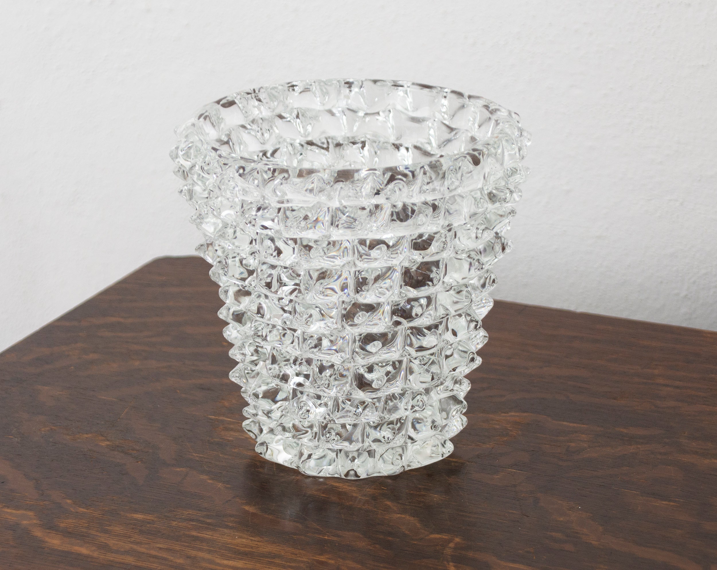 Clear Murano glass Rostrato vase by SoloCoseBelle, made in Italy, featuring a sleek, cylindrical design perfect for modern decor.