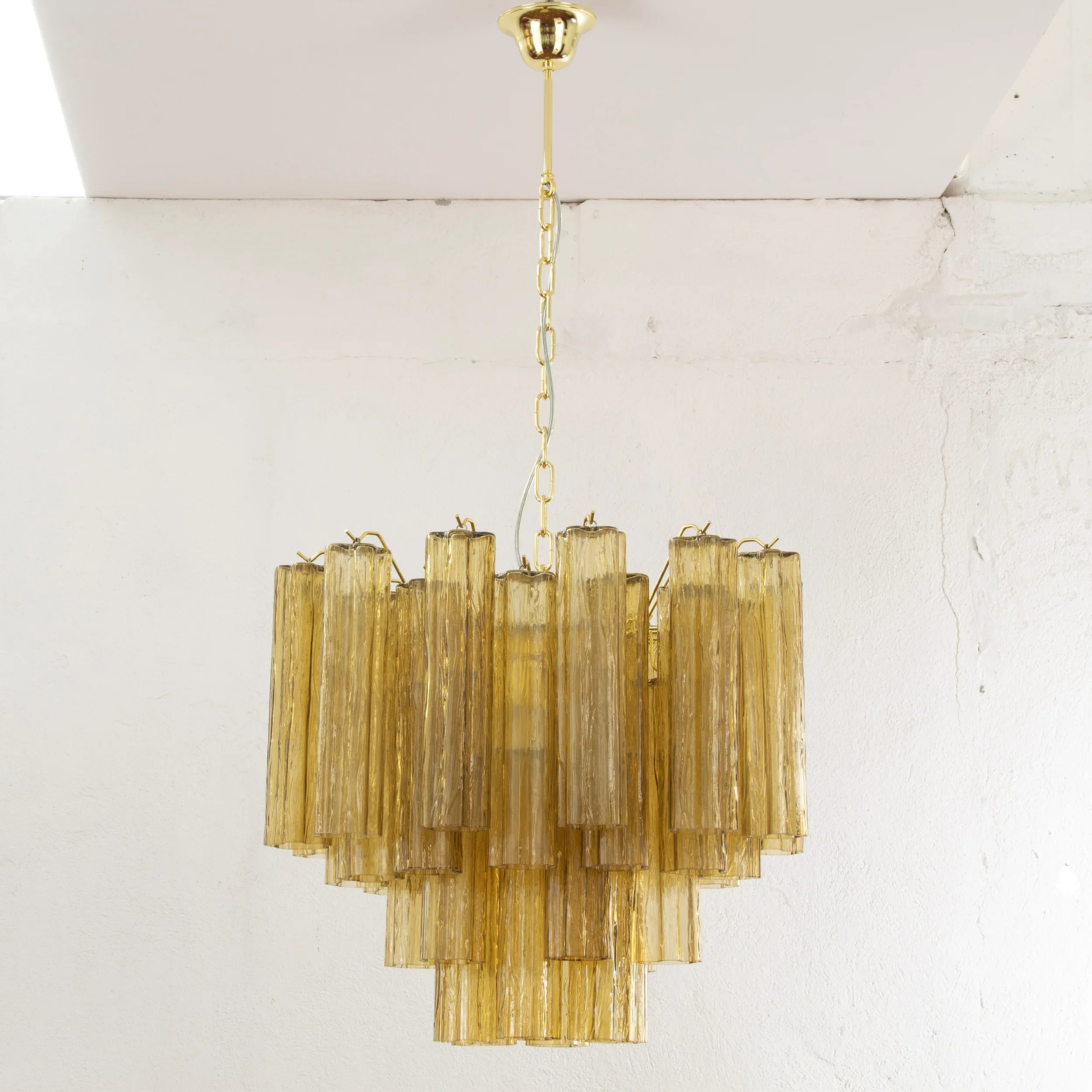 Murano Glass Chandelier: Italian Vintage Style Lighting - SoloCoseBelle