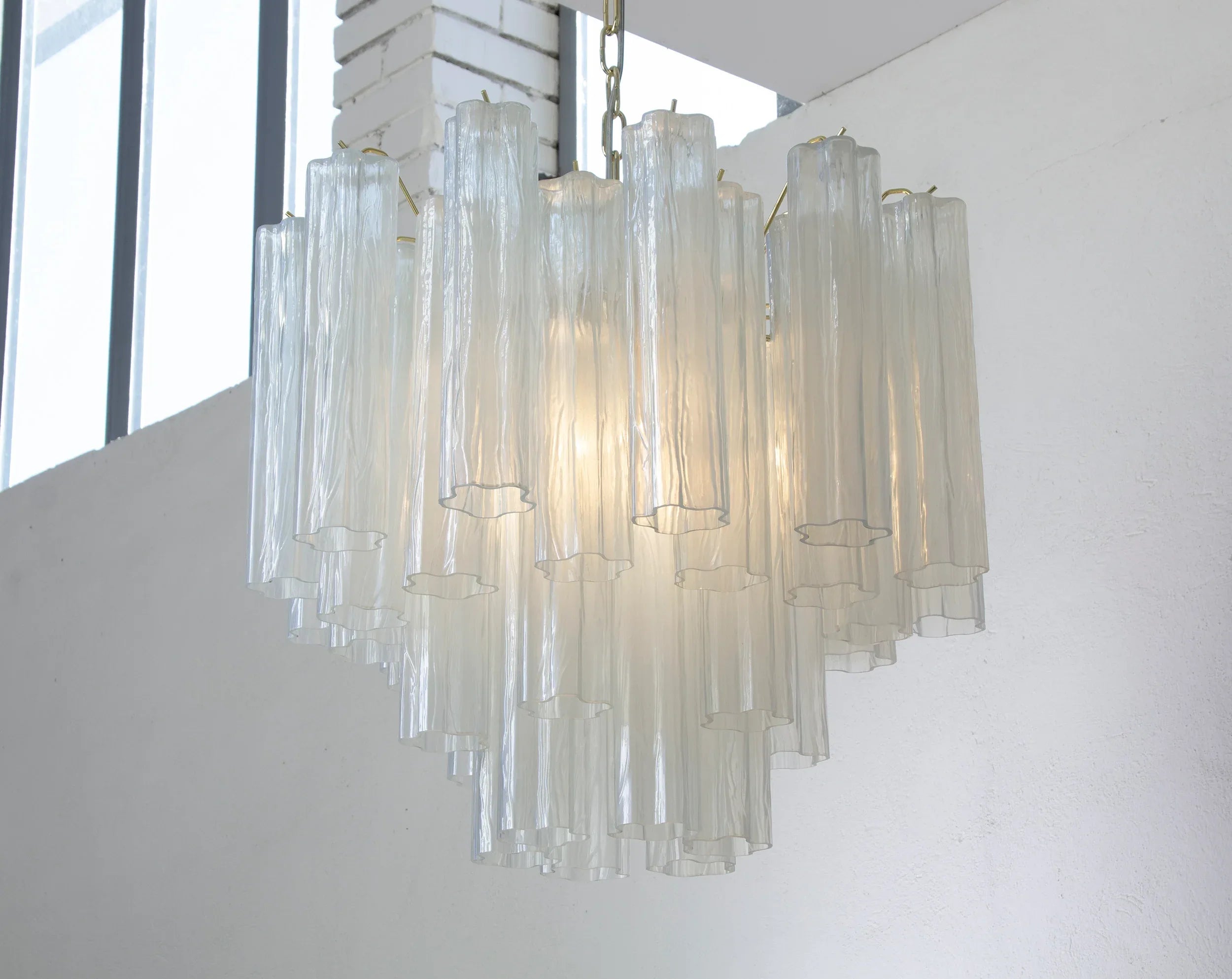 Murano Glass Chandelier: Italian Vintage Style Lighting - SoloCoseBelle