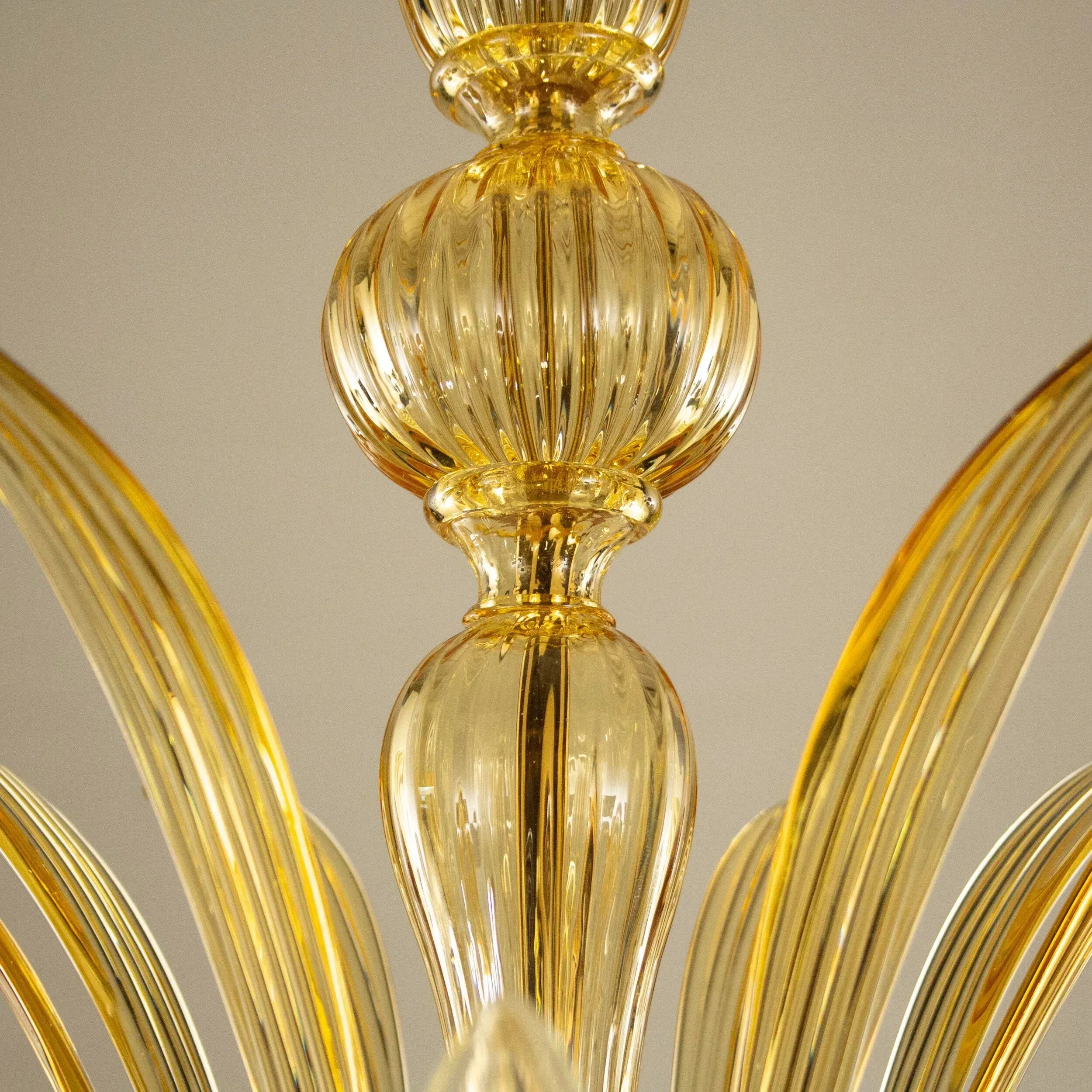 Artistic Murano glass chandelier amber color, 5 lights, handmade in Italy - SoloCoseBelle