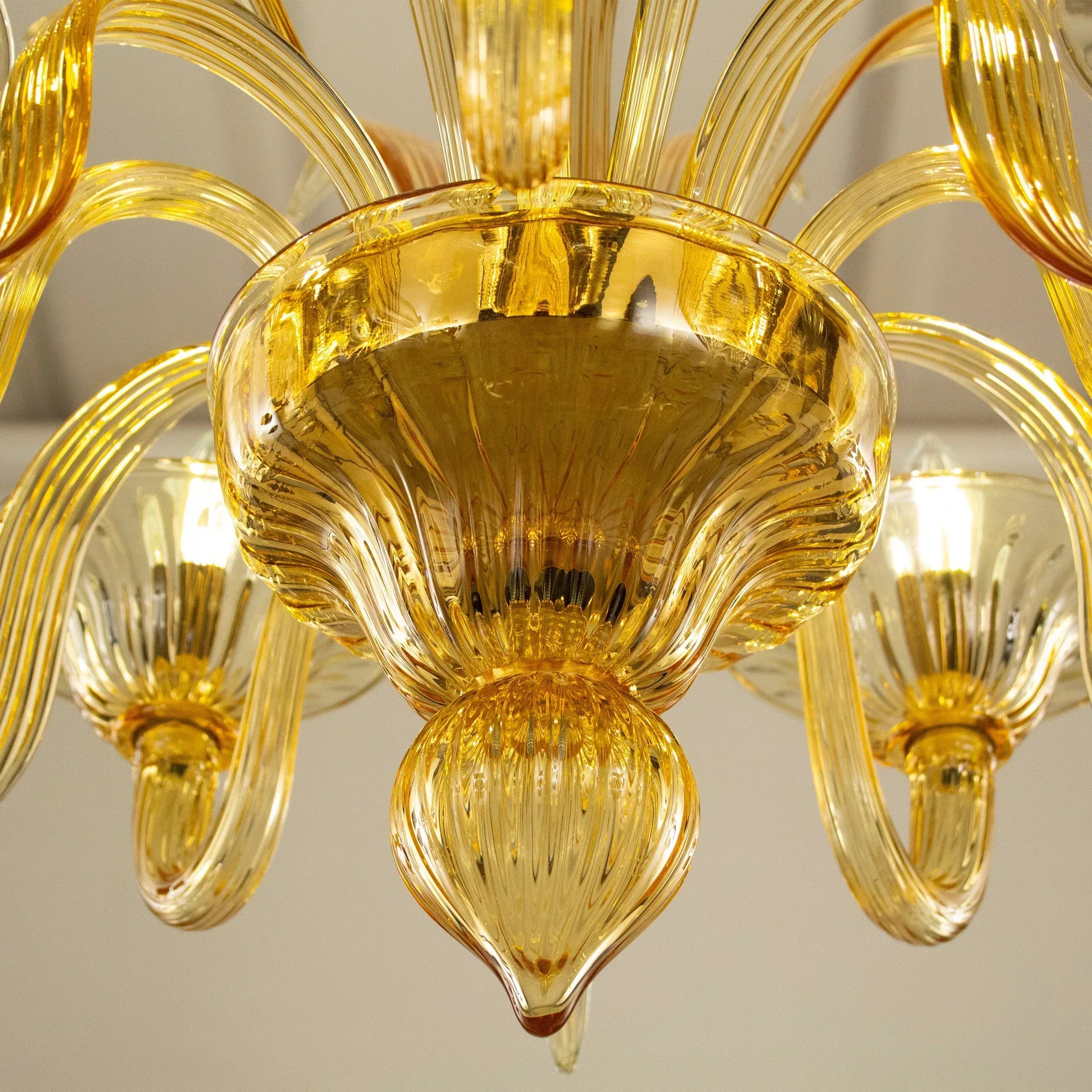 Artistic Murano glass chandelier amber color, 5 lights, handmade in Italy - SoloCoseBelle