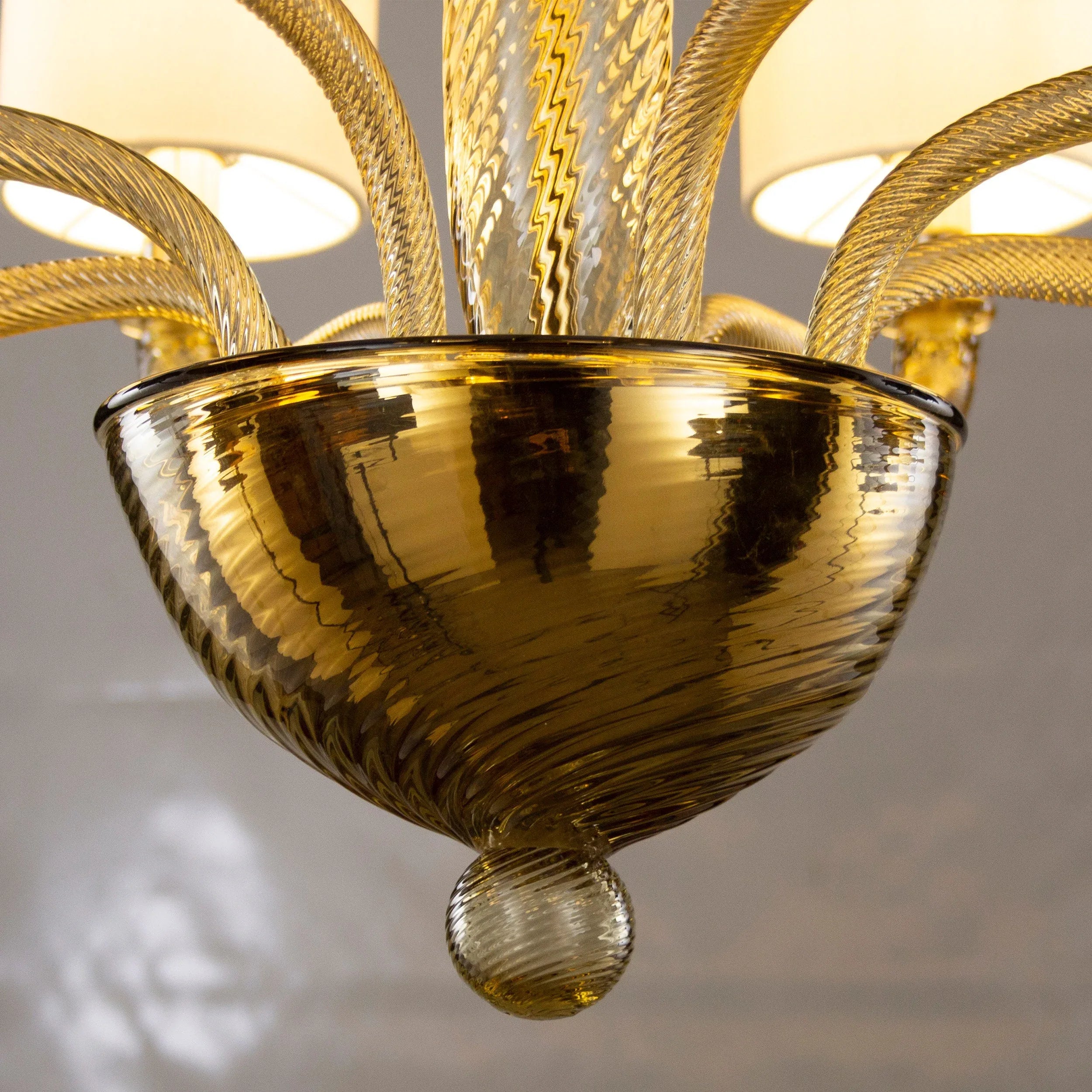 Large handcrafted Murano glass chandelier with italian lampshades - SoloCoseBelle