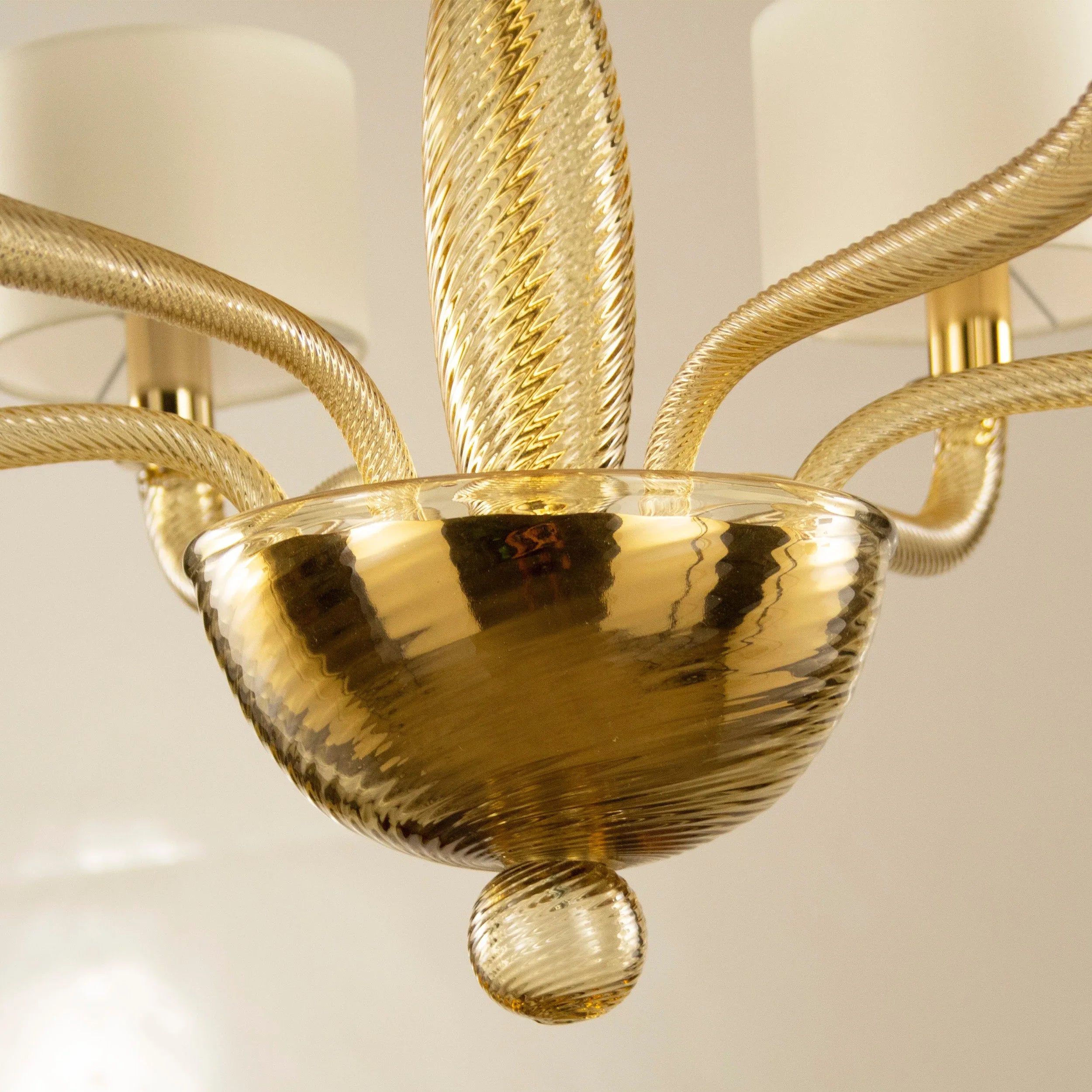 Handcrafted Murano glass chandelier with italian lampshades - SoloCoseBelle