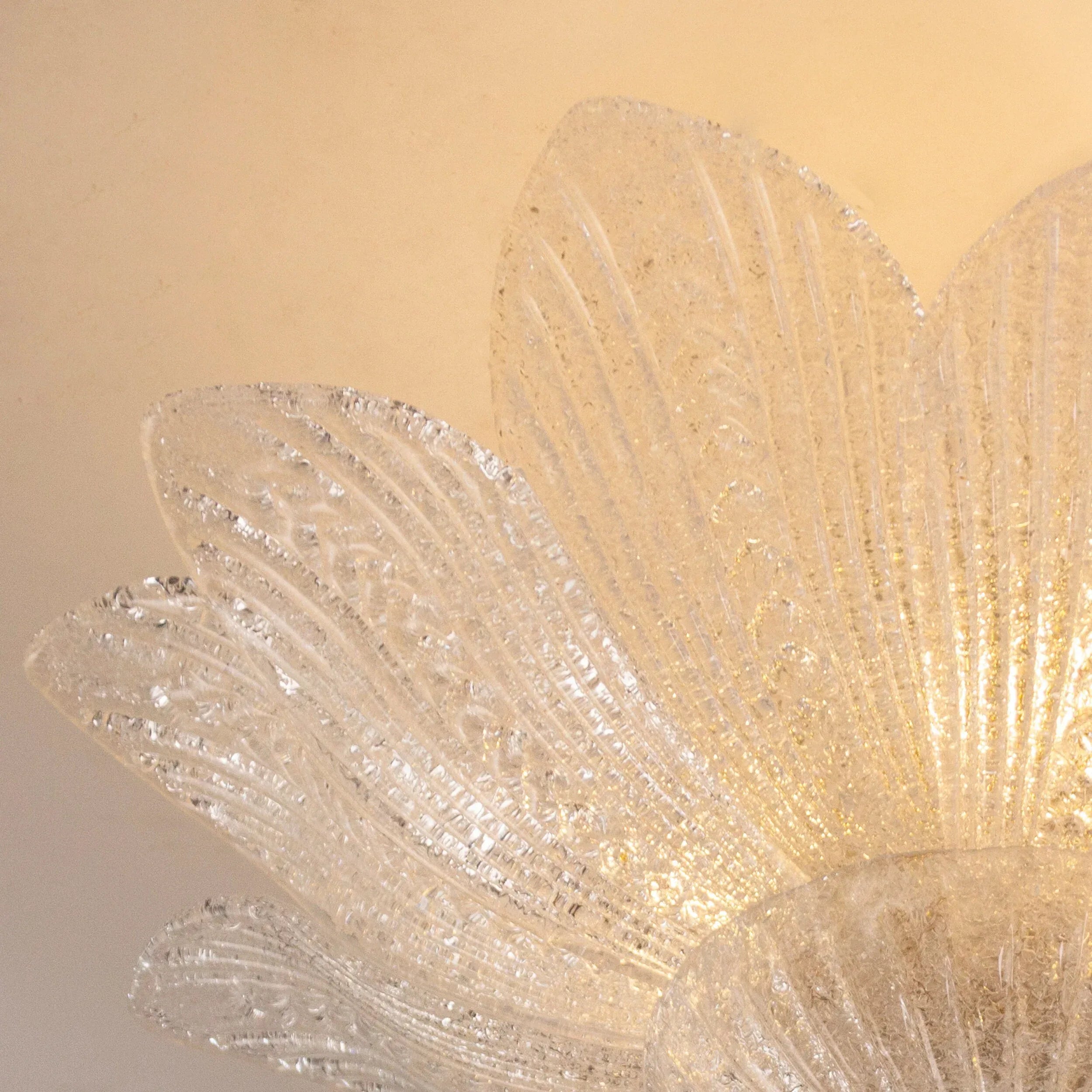 Clear Murano glass ceiling lamp, handcrafted leaves with grit - SoloCoseBelle