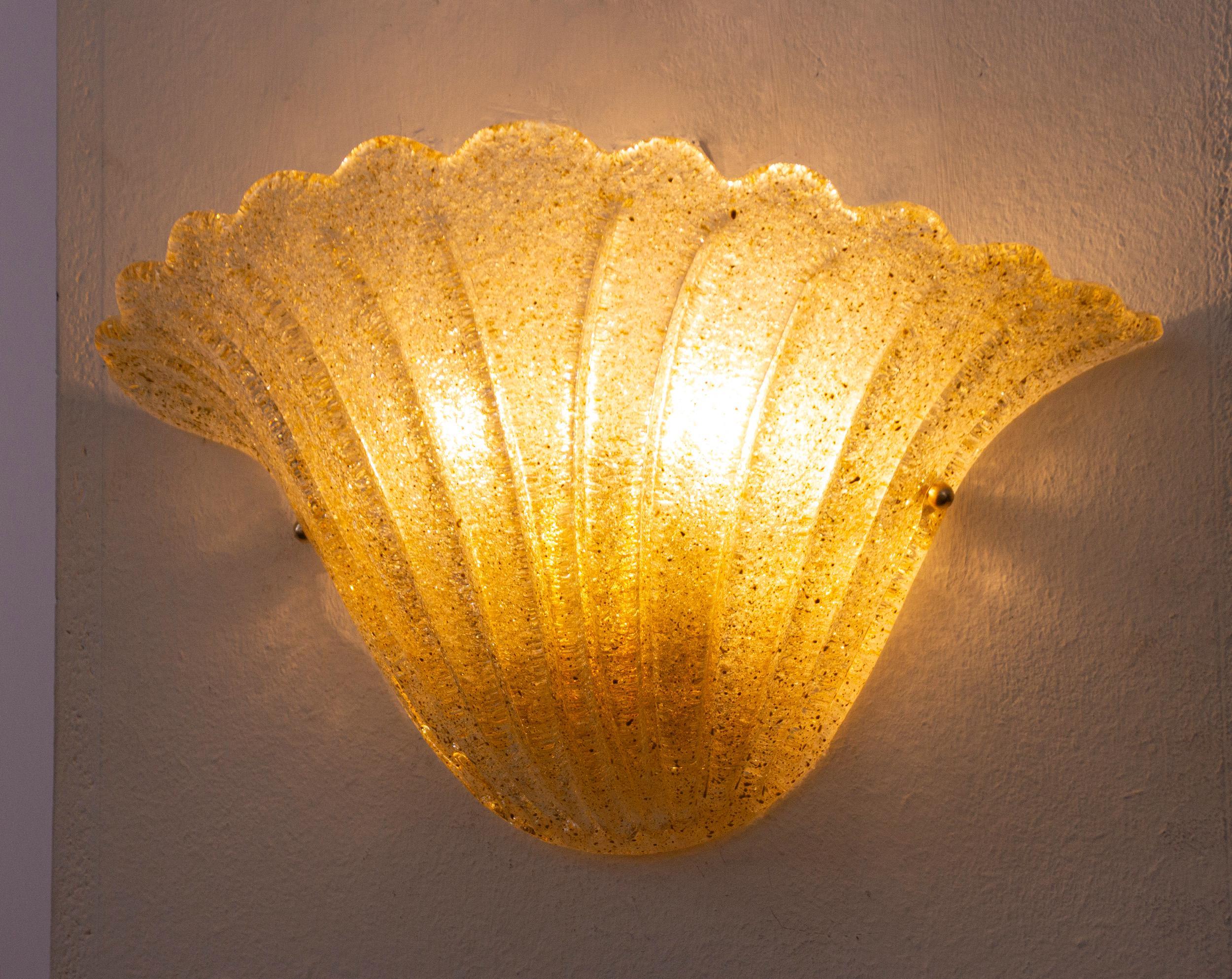 Pair of Elegant Goldish Murano glass wall sconce hand blown with grit - SoloCoseBelle