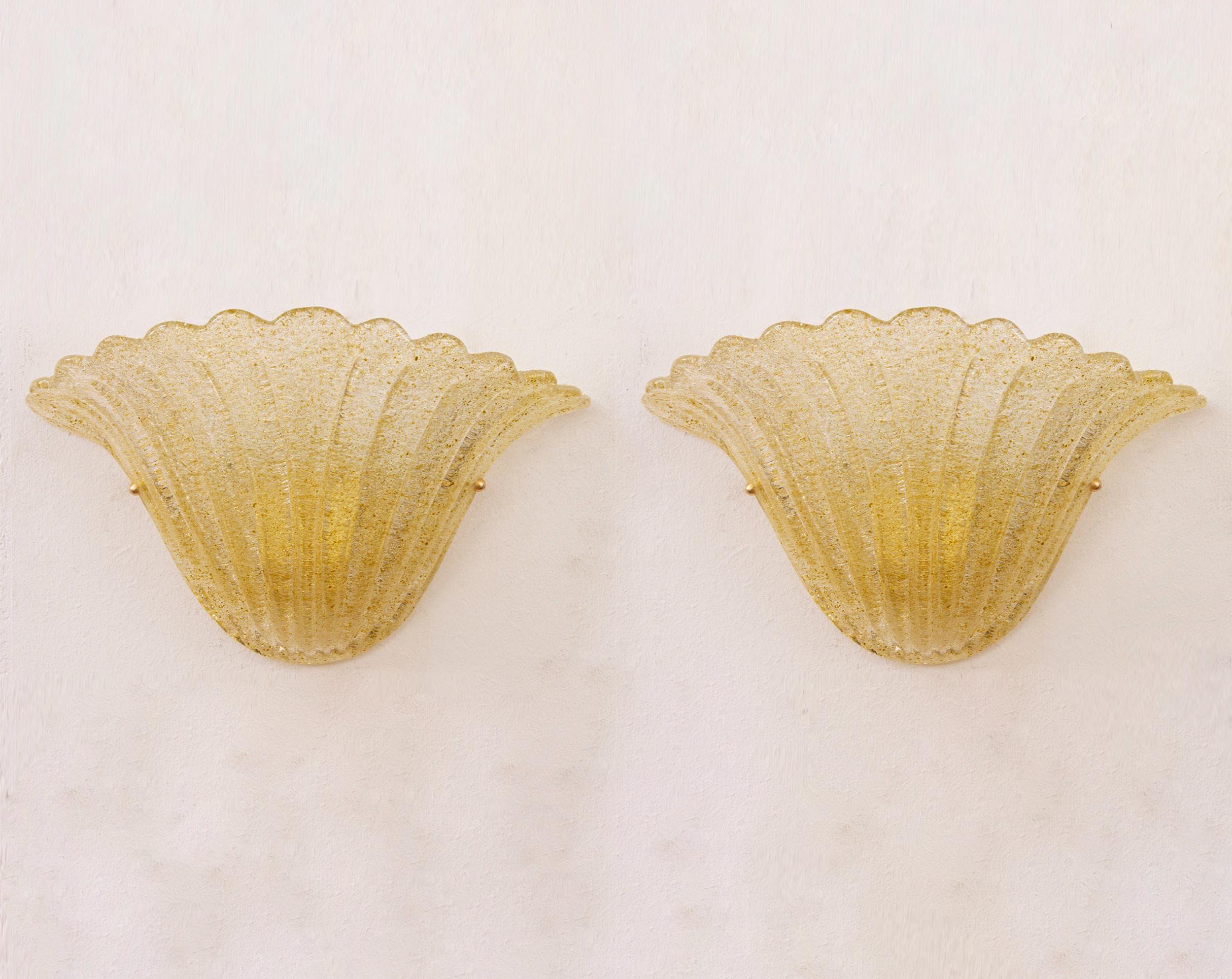 Pair of Elegant Goldish Murano glass wall sconce hand blown with grit - SoloCoseBelle